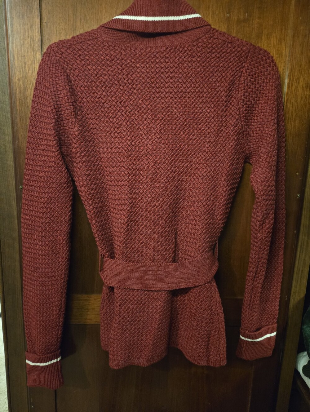Clubhouse Cardigan In Burgandy 34/36 - Picture 7 of 7
